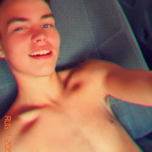 Meet your Posher, Brandon